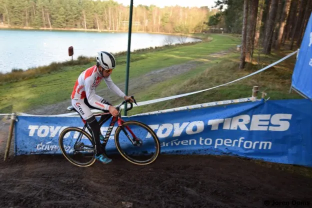 Twee ploeggenoten minder voor Van der Poel; Meeusen weg, Devolder stopt