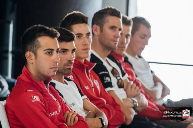 Aru bereid om te knechten in Parijs-Nice: 'Henao helpen waar mogelijk'