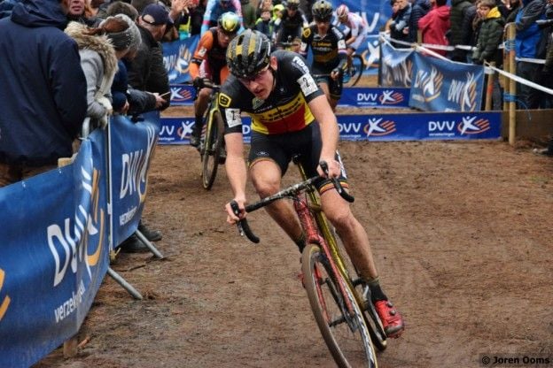 Meesterlijke skills in het zand helpen Aerts aan een prachtige overwinning