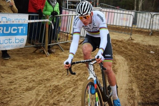 Hattrick voor Van der Poel: voor derde keer Europees kampioen veldrijden