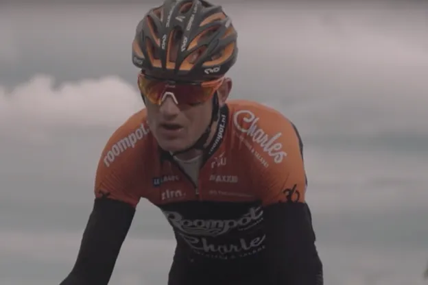 IJzersterke Weening wint tweede etappe in Luxemburg met late solo-aanval