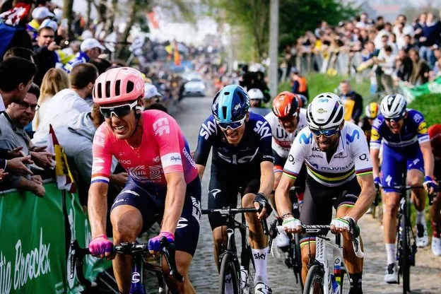 Oud Omloop-winnaar Langeveld is geen favoriet en ziet  koersniveau alsmaar verder stijgen