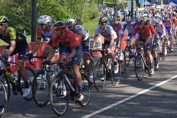 Pogacar maakt indruk op Mount Baldy en is bijna eindwinnaar in Californië