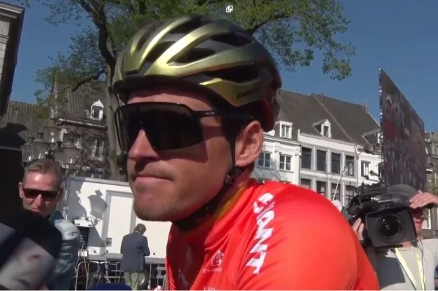 Van Avermaet tóch met goed gevoel op vakantie: 'INEOS was gewoon te sterk'