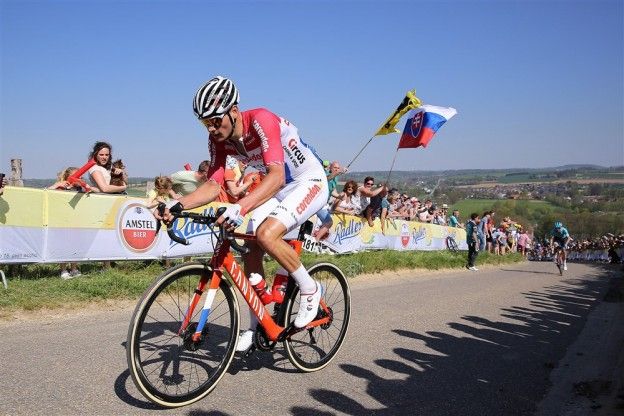 Van der Poel sprint overtuigend naar zege in eerste etappe Arctic race of Norway