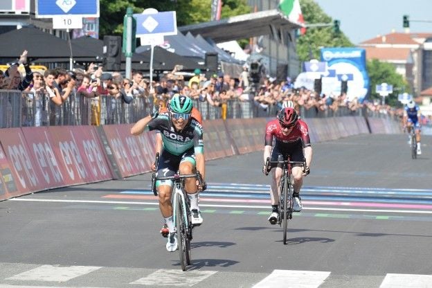 Benedetti sprint naar zege in etappe 12 Giro; Landa en Lopez pakken tijd terug