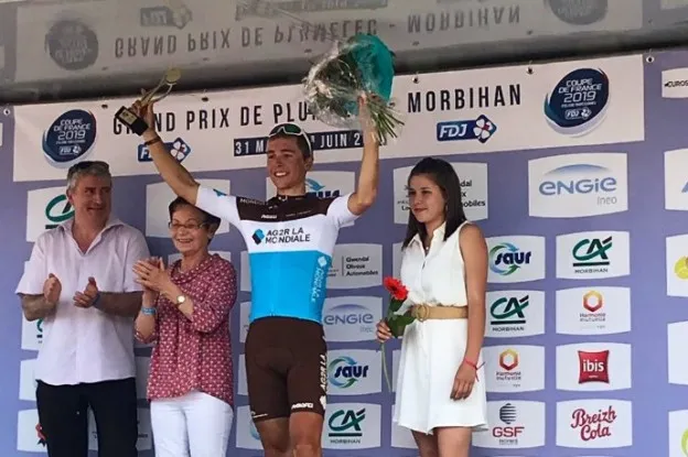 Cosnefroy pakt zege in GP la Marseillaise na sprint met vier
