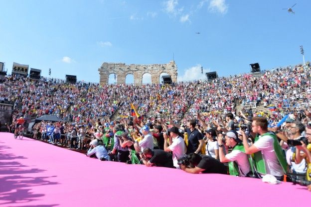 Roze Giro-droom slechts het startpunt van Hongarije als wielerland
