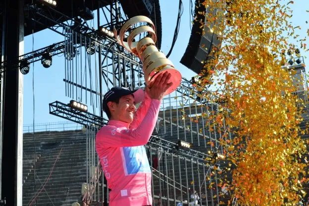 Sluipmoordenaar Carapaz bombardeert zichzelf tot favoriet voor Giro: 'Het is mijn wedstrijd'