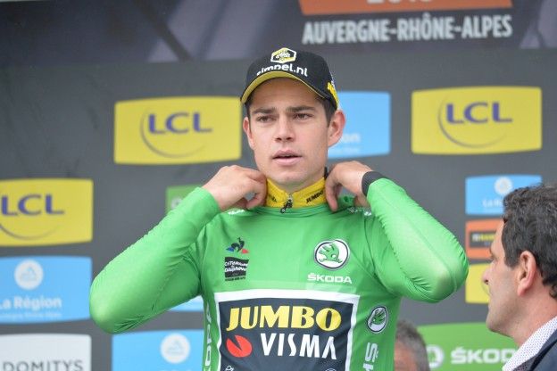 Etappe 3 Critérium du Dauphiné | Van Aert tweede in sprint: 'Gewoon eens proberen'