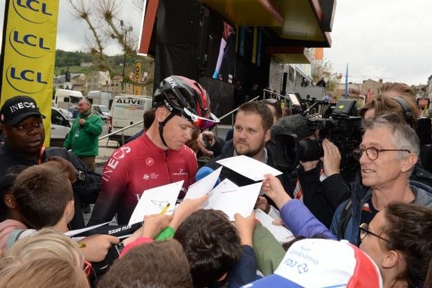 Ondertussen in het peloton | Froome reageert: 'Kan Vuelta in bed winnen'