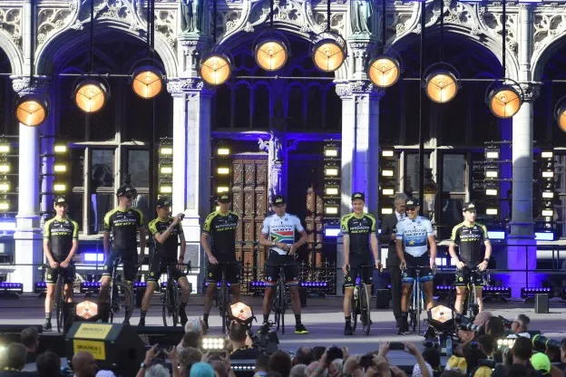 Mitchelton-Scott gooit na Manuela Fundación-fiasco management overboord
