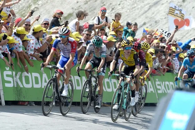 Gespot op Strava: Alle KOM's gingen eraan in de bergen, maar het ging nóg harder