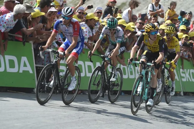 Kroon geeft Kruijswijk kans op Tourwinst: 'Alaphilippe rijdt geen top-tien'