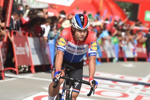 Jakobsen eerlijk over lastige slotfase in Vuelta: 'Mijn benen zeiden boem'