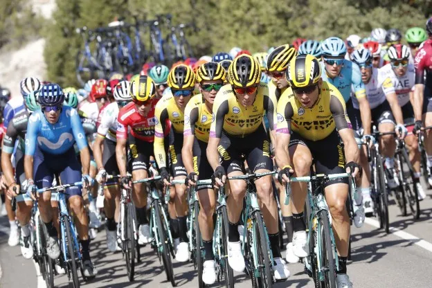 Wielersponsors merken impact crisis: Jumbo winnaar, Sunweb en INEOS verliezers