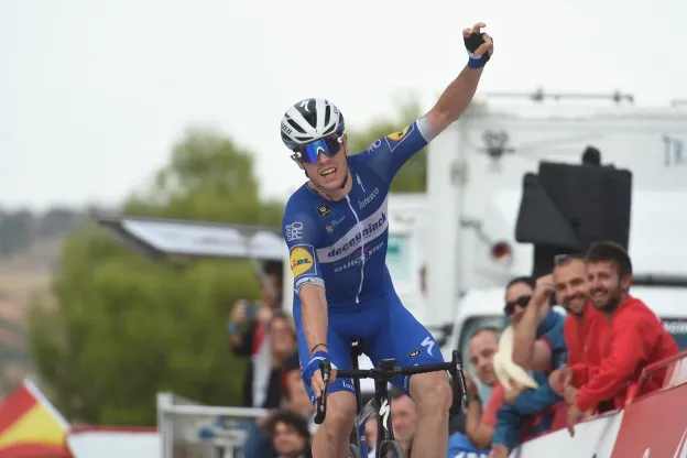 Cavagna wint Faun-Ardèche Classic met monsterlijke solo-onderneming