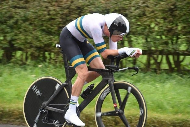 Dennis walst concurrentie plat op WK tijdrijden, Evenepoel pakt knap zilver