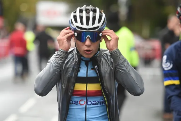 Evenepoel tevreden over het geen tijd verspillen: ‘Opgewonden voor morgen’