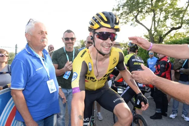 Tourparcours laat Jumbo-Visma twijfelen: 'Eerder voor Roglic dan voor Dumoulin'