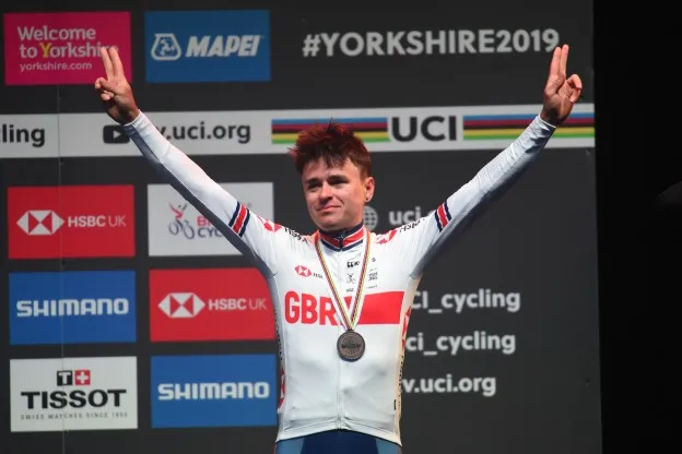 Groot-Brittannië trekt met Pidcock en Hayter naar WK in Leuven; geen Geraint Thomas