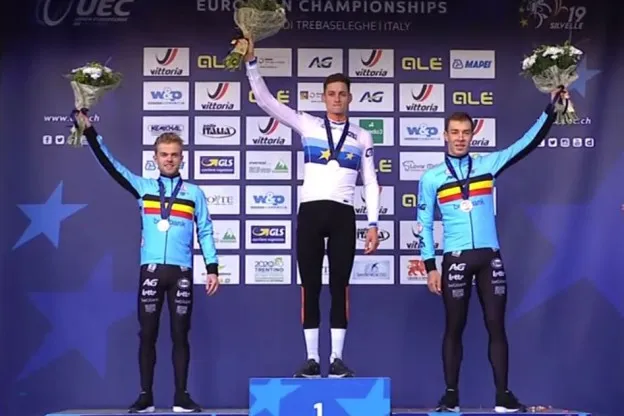 Tegenstanders over Van der Poel: 'Zal niet alles winnen', 'Bleef vaak zitten'