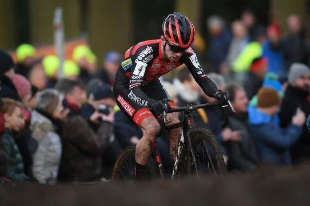 Iserbyt tekent contract tot eind 2024 bij Pauwels Sauzen-Bingoal