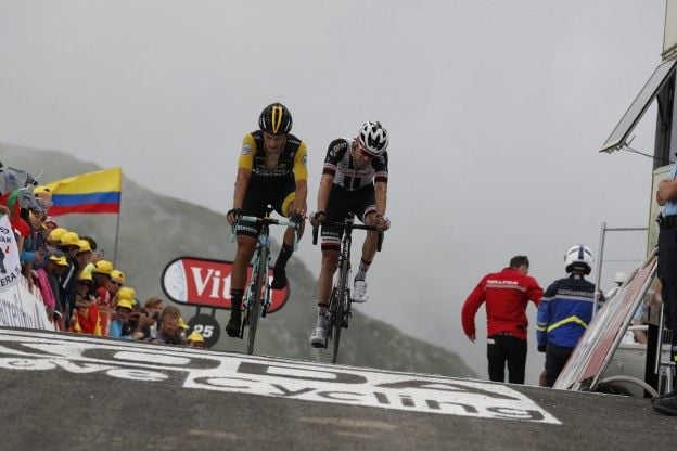 Dumoulin vreest: 'Zonder hoogtestage ga ik niet meedoen om de eindzege'