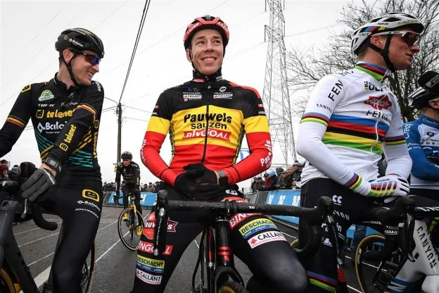 Wuyts voorspelt gouden tijd voor cross: 'Koers trekt koers aan'