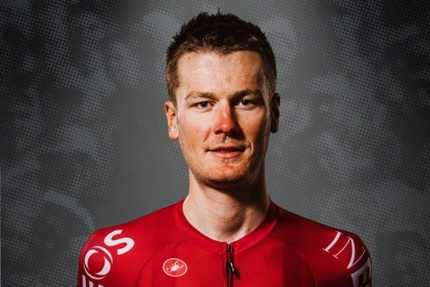 Van Baarle ondanks pech naar plaats zeven: 'Wie weet wat er mogelijk is in de Ronde'