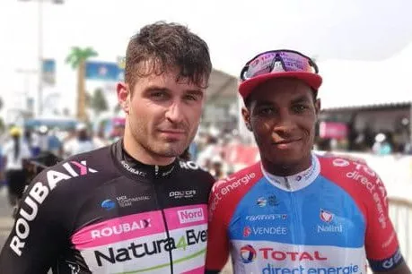 Slotetappe in Gabon voor Manzin, klassement op een seconde naar Levasseur