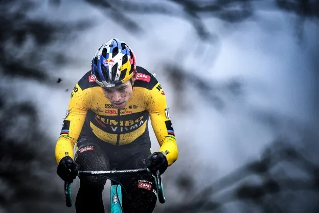 Ten Dam, Terpstra en Van Aert blikken terug op Dirty Kanzelled: 'Keiveel pijn'