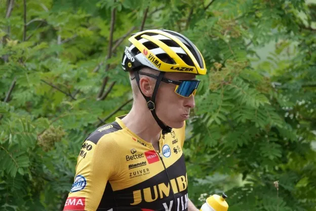 [Update] Gesink reageert op val: 'Waardeloos dat alles in één keer afgelopen is'