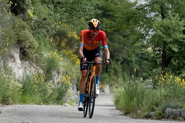 Poels zoekt naar topvorm met twee trainingsstages: 'Het is een gok'