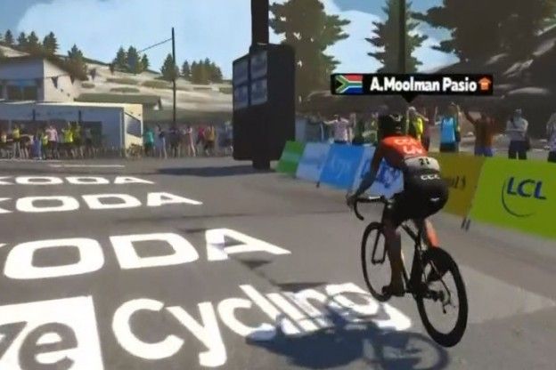 Moolman wint op dominante wijze op de Mont Ventoux in virtuele Tour France