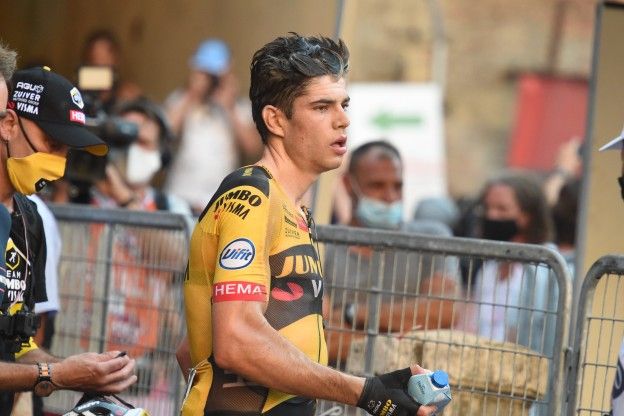 Van Aert leidt Jumbo-Visma op slotklim: 'Roglic geeft mij vertrouwen'