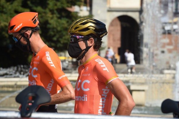 Tour de France etappe 2 | Van Avermaet hoopt op meer, Soler vindt bevestiging