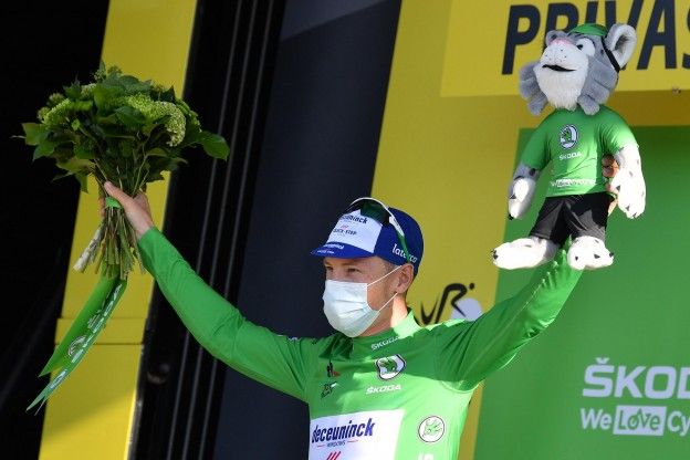 Tour de France etappe 5 | Bennett trots op groen, Van Avermaet kijkt vooruit