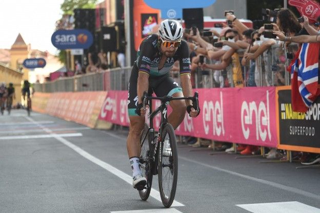 Giro d'Italia etappe 6 | Felline 'superblij' met derde plaats, Sagan wint weer niet