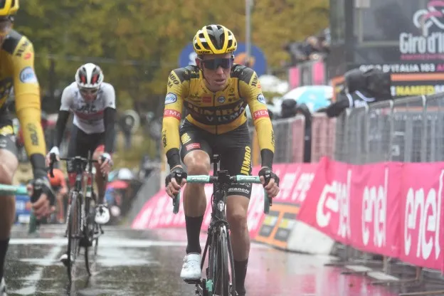 Moraal Team Jumbo-Visma in Catalonië zit er goed in: ‘We hebben ons helemaal leeg gereden’