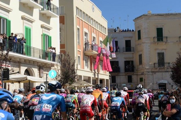 Wielrennen op TV 15 oktober 2020 | Deze Giro-etappe wilt u niet missen!