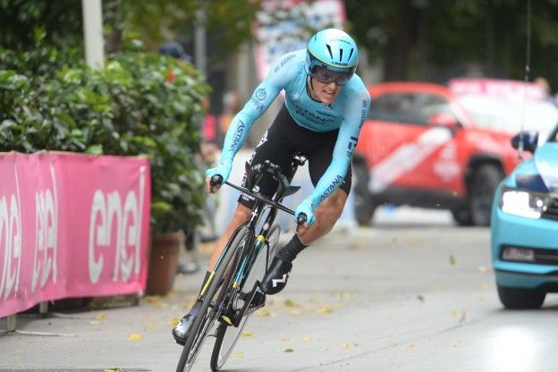 Giro d'Italia etappe 14 | Fuglsang, Pozzovivo en Bilbao meten de schade op