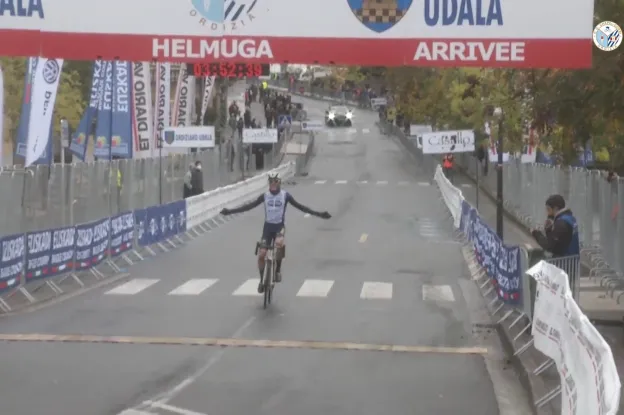 Jonge Brit Carr boekt eerste profzege in Prueba Villafranca, Bol zesde