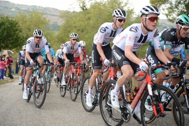 Favorieten etappe 15 Giro d'Italia | Grijpt Kelderman het roze op de Piancavallo?