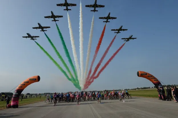 Vegni blijft woedend over inkorten etappe: 'Er komen geen prijzen vandaag'
