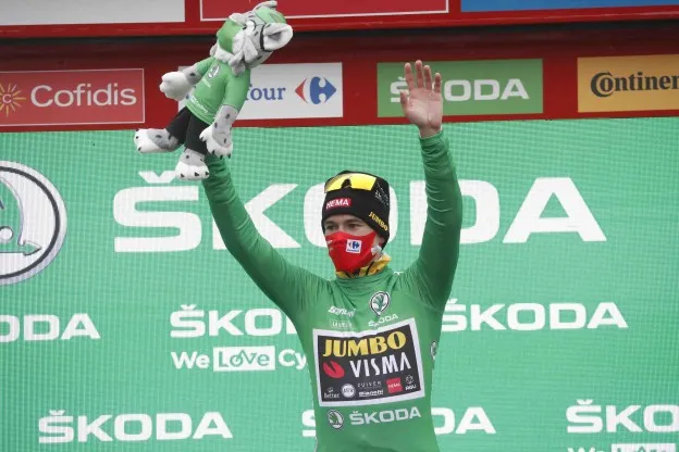 Roglic tweede in spurt: 'Als drager van de groene trui hoor je te kunnen sprinten'