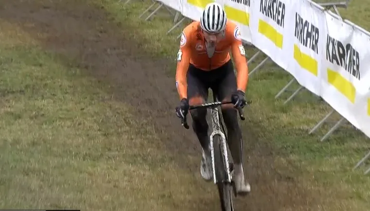 Van der Poel na vierde wereldtitel: 'Na tweede ronde had ik controle'