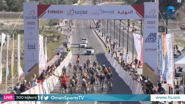 Jenthe Biermans boekt eerste profzege met indrukwekkend sprintje in allereerste Muscat Classic