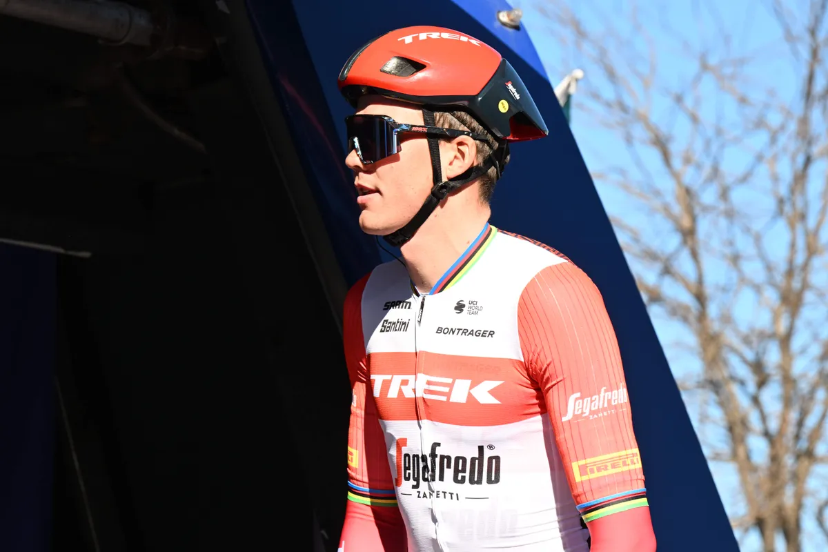 Pedersen vlamt naar derde plek in Ronde van Vlaanderen: 'De tank was helemaal leeg'
