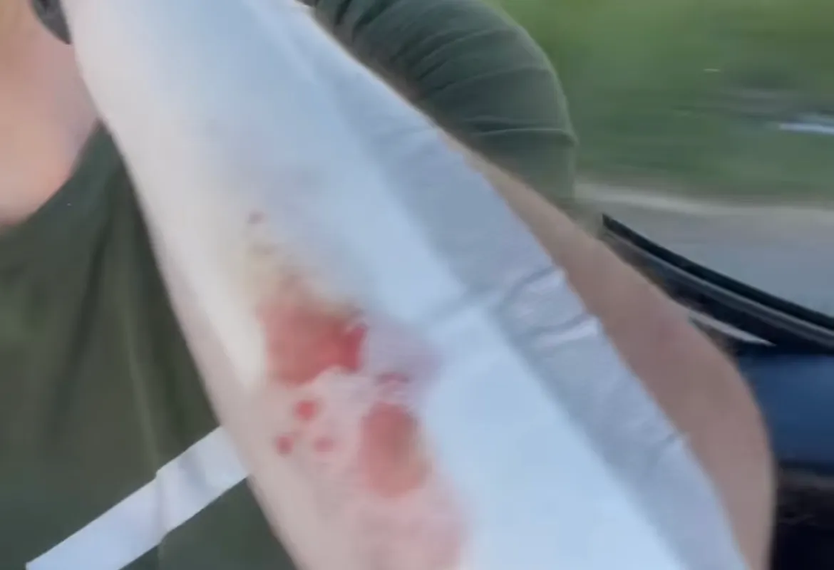 Terpstra maakt kleine schuiver tijdens proloog Cape Epic: 'Ging iets te hard door een bocht'